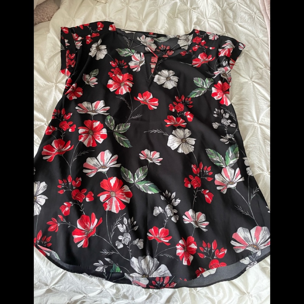 Short sleeve silky dress shirt with cross cross straps at the neck